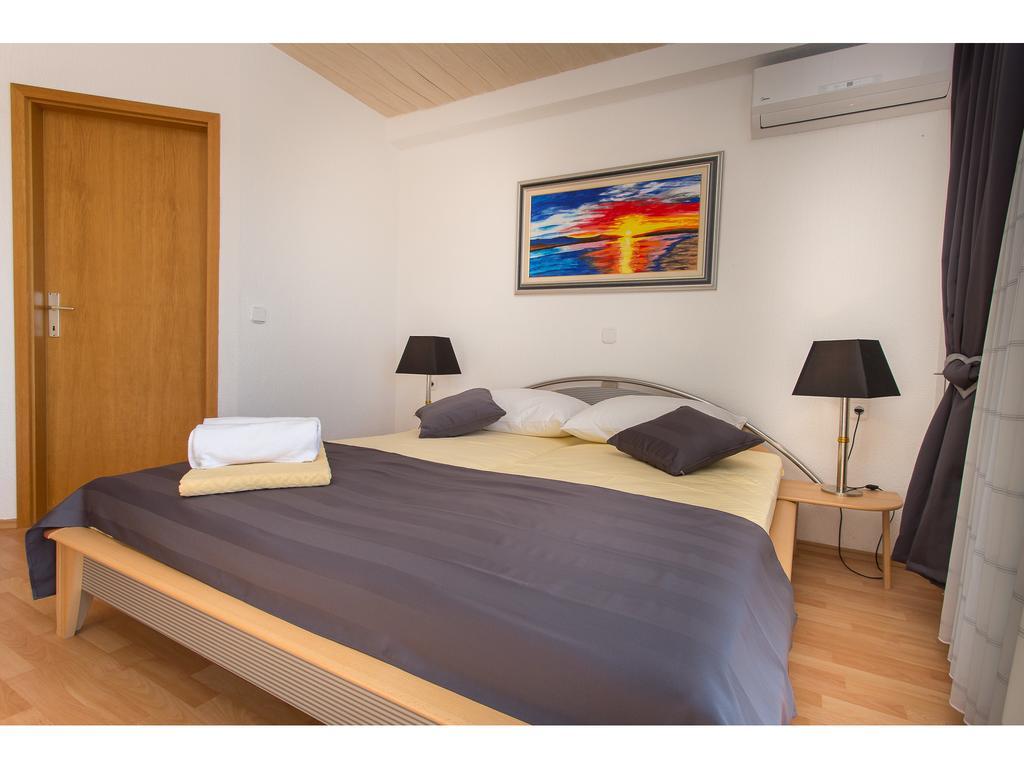 Lanterna Rooms Turanj Eksteriør bilde