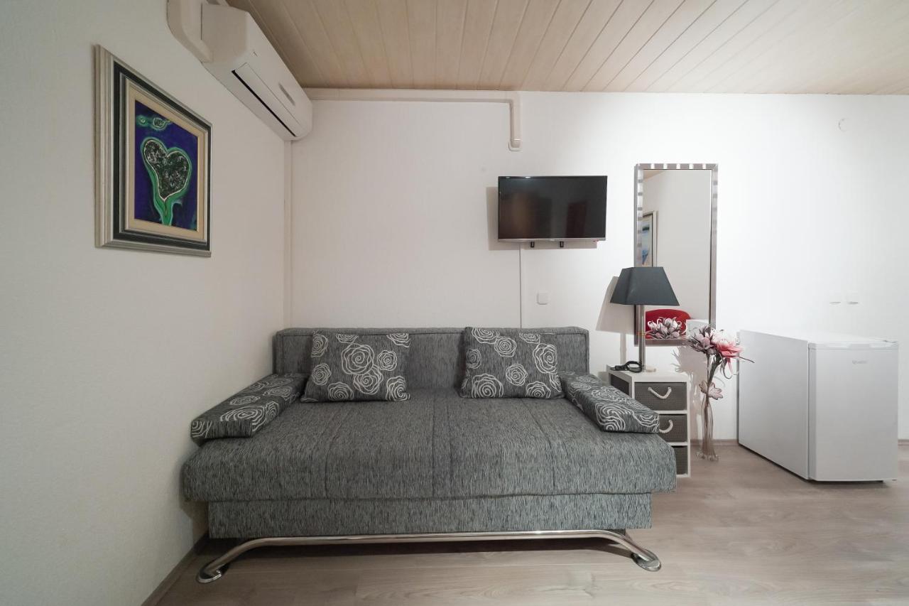 Lanterna Rooms Turanj Eksteriør bilde